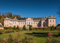 Rokokový zámek Nové Hrady